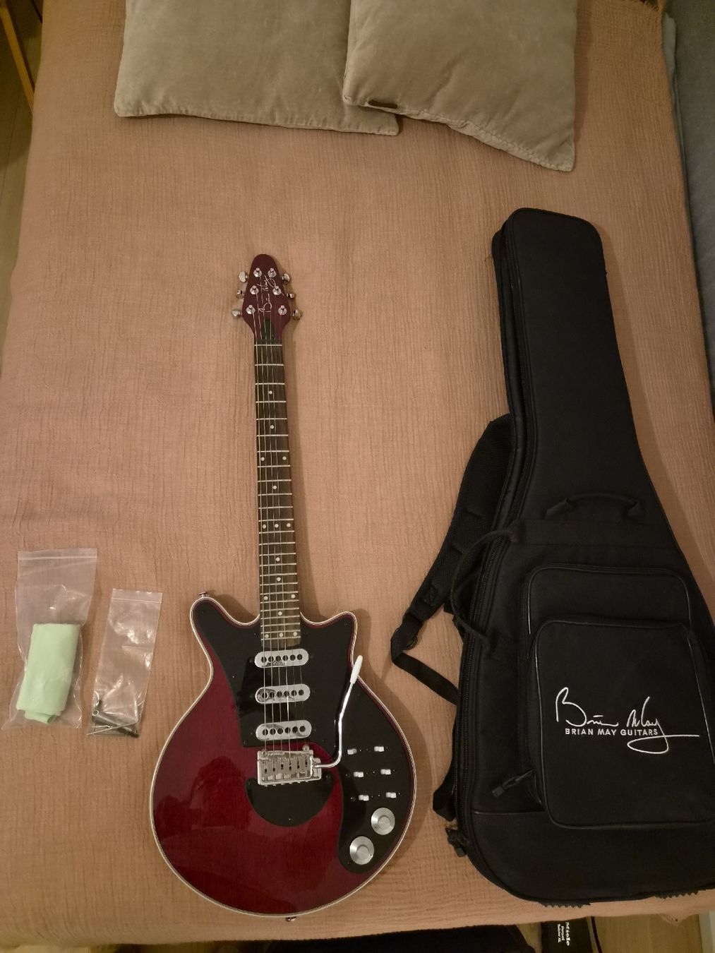 Strumenti musicali: E-Gitarre Brian May Red Special – Nuovo (secondo la descrizione) da Näfels venduto da ste_lh2y 1