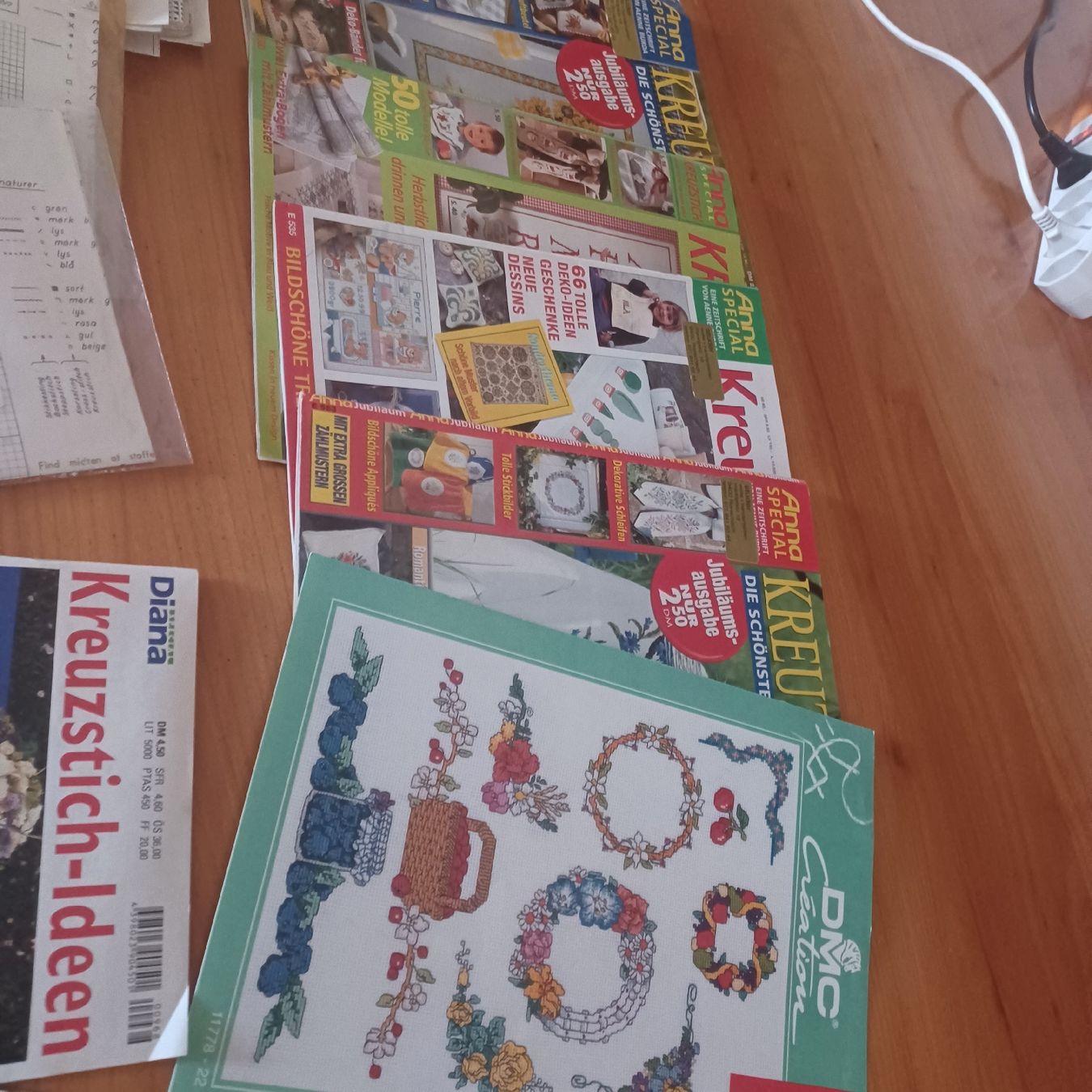 Stickrahmen: Stickrahmen mit Stickbücher usw. – Gebraucht aus Waldkirch von Fantasia-101 5
