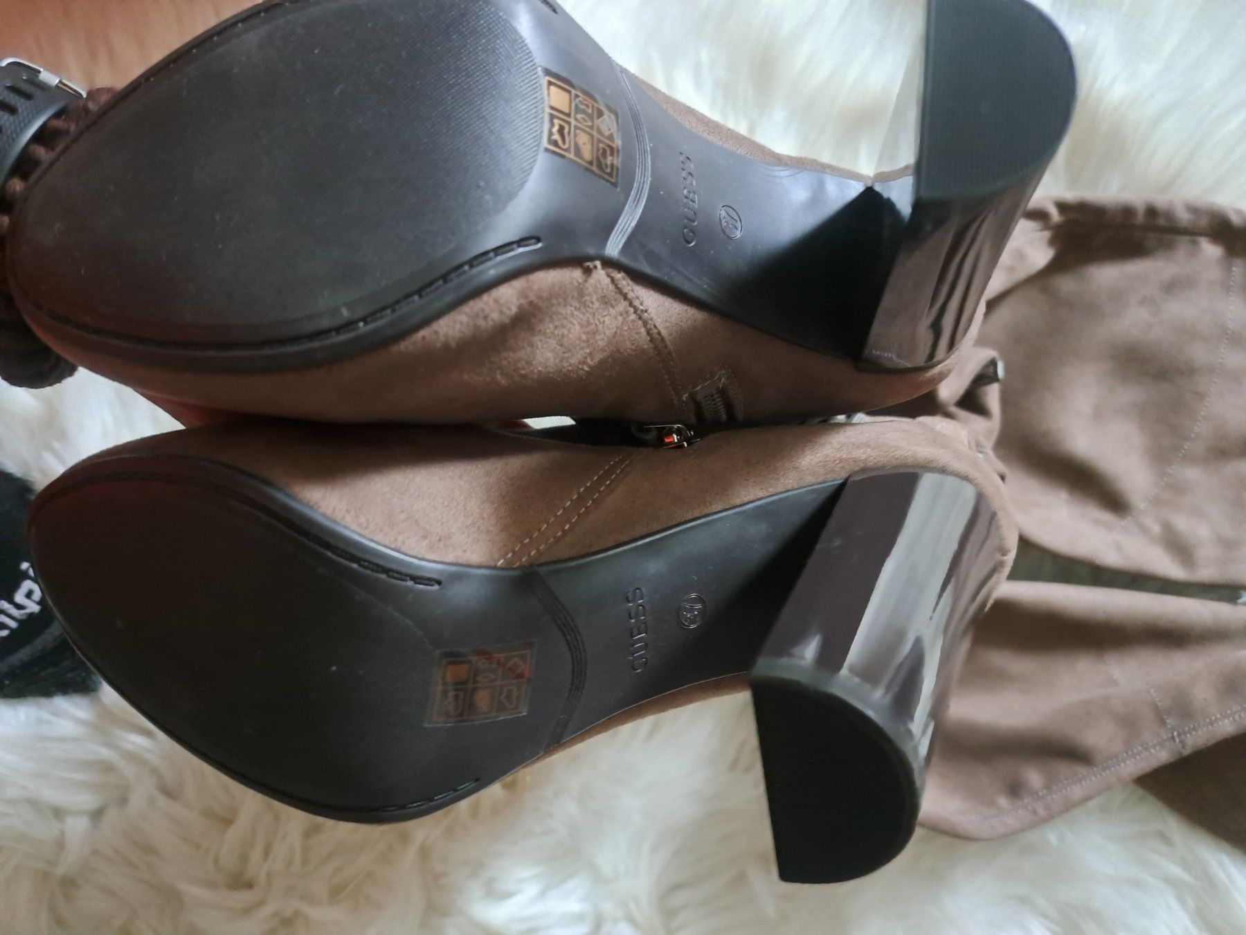 Guess Damenschuhe: Guess Stiefel – Neu (gemäss Beschreibung) aus Saas Grund von IvanaXY 2