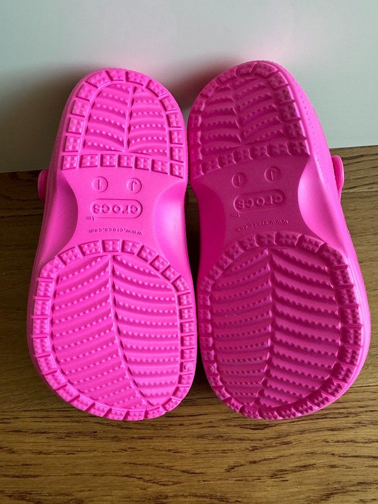 Scarpe per ragazze: Neue knallige pinke Crocs, Gr. 32-33 – Nuovo (secondo la descrizione) da Horgen venduto da Feli39 3