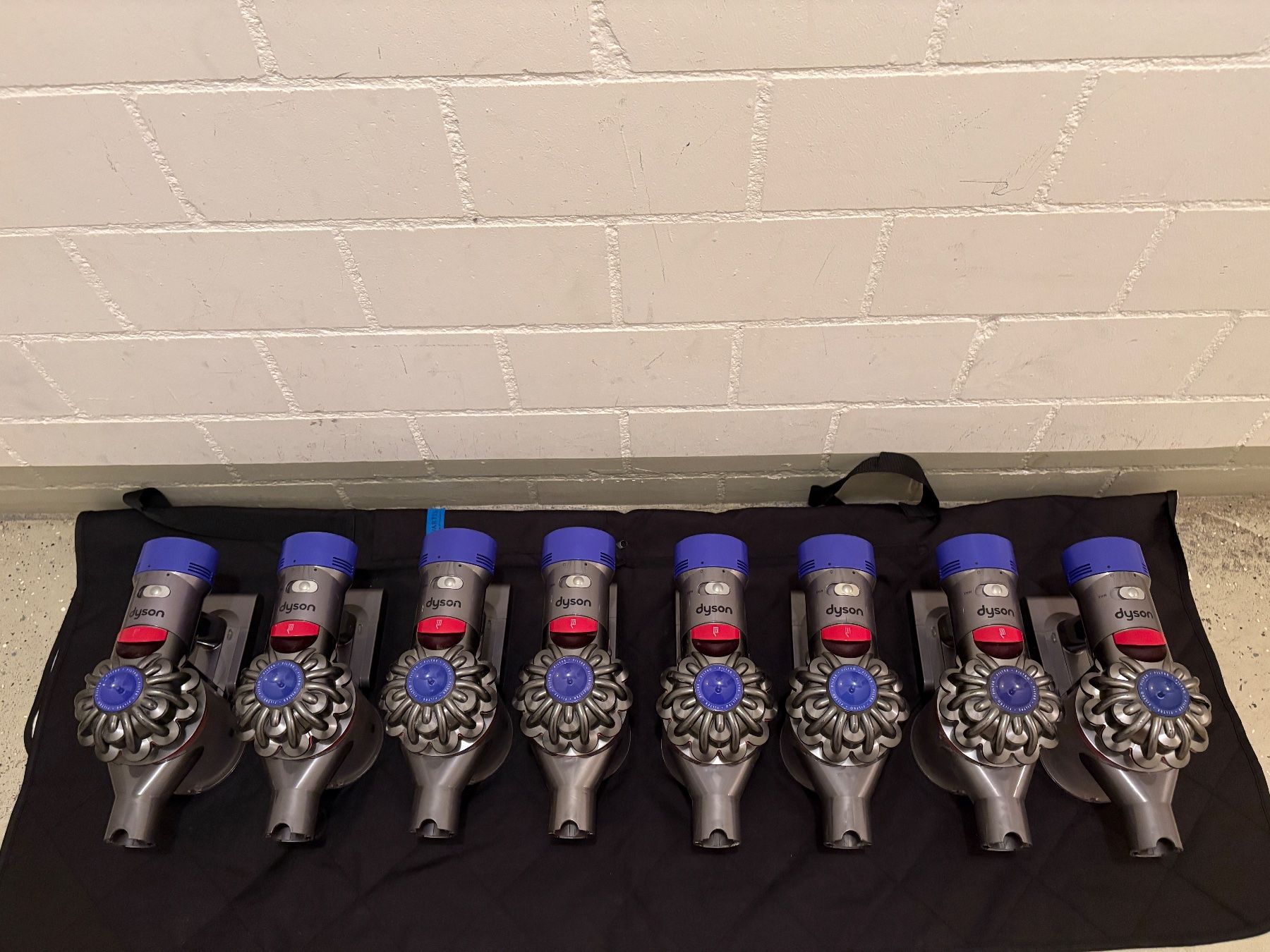 Dyson Staubsauger & Zubehör: Dyson V8 absolut Handstaubsauger – Gebraucht aus Lausen von sen_jm7c 1