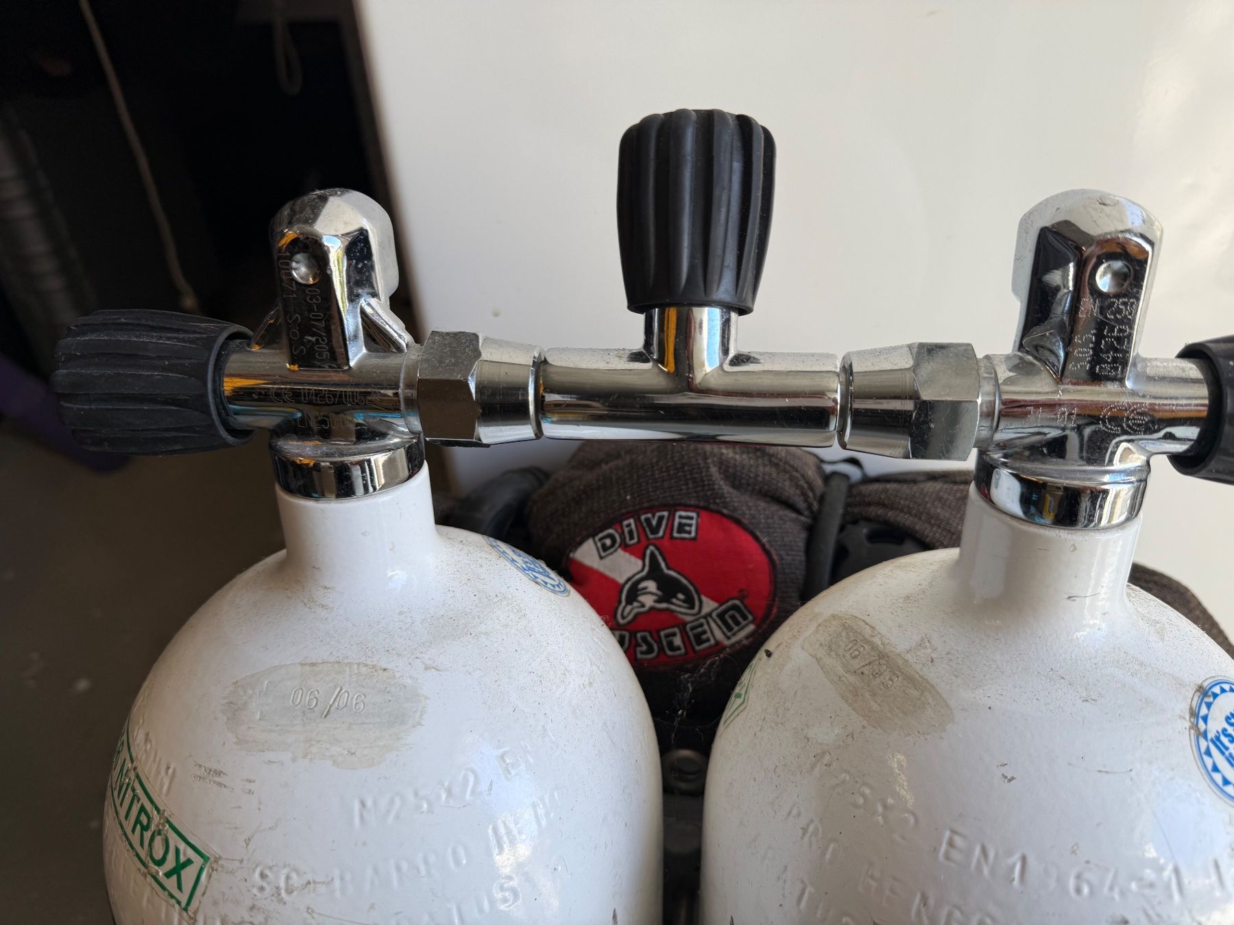Bombole da sub: Tauchflaschen Doppelsystem Wingjacket Divesystem – Usato da Seelisberg venduto da Kauffreude123 2