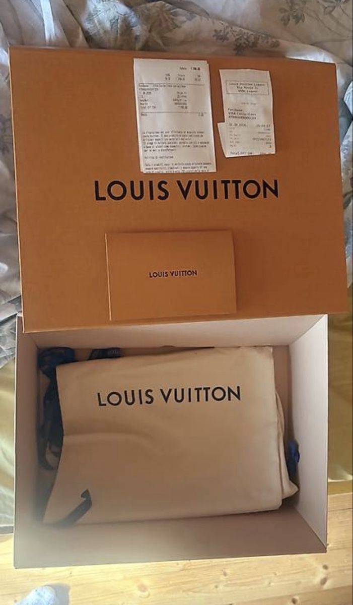 Louis Vuitton Chaussures hommes: Scarpe Louis Vuitton – D'occasion à Mesocco par chr_9plc 3