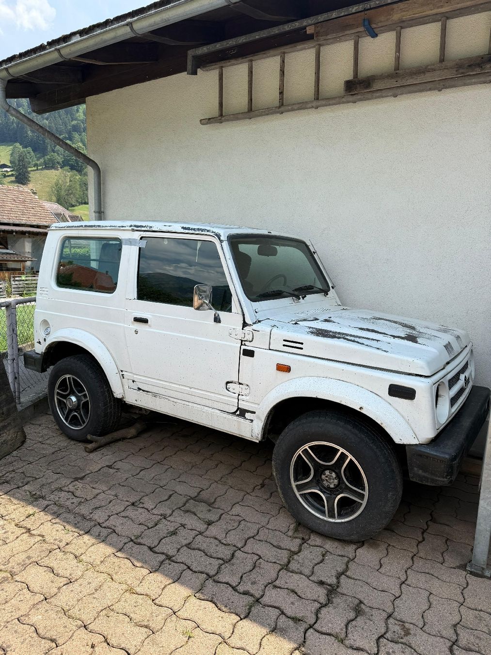 Suzuki Autos: Suzuki Samurai  – Defekt aus Frutigen von sar_7vvf 4