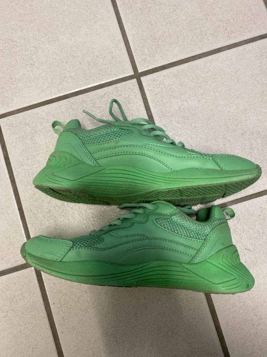 Scarpe per ragazzi: Sneaker Venice 36 – Usato da Killwangen venduto da Sommer15 2
