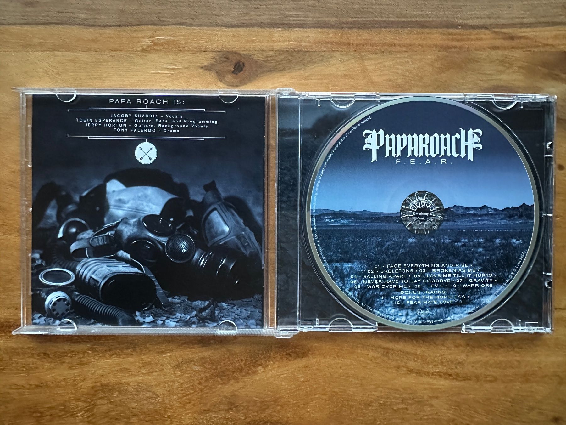 CD: Papa Roach - F.E.A.R. CD - Top Zustand – Usato da Horgen venduto da flyingpenguin2000 1