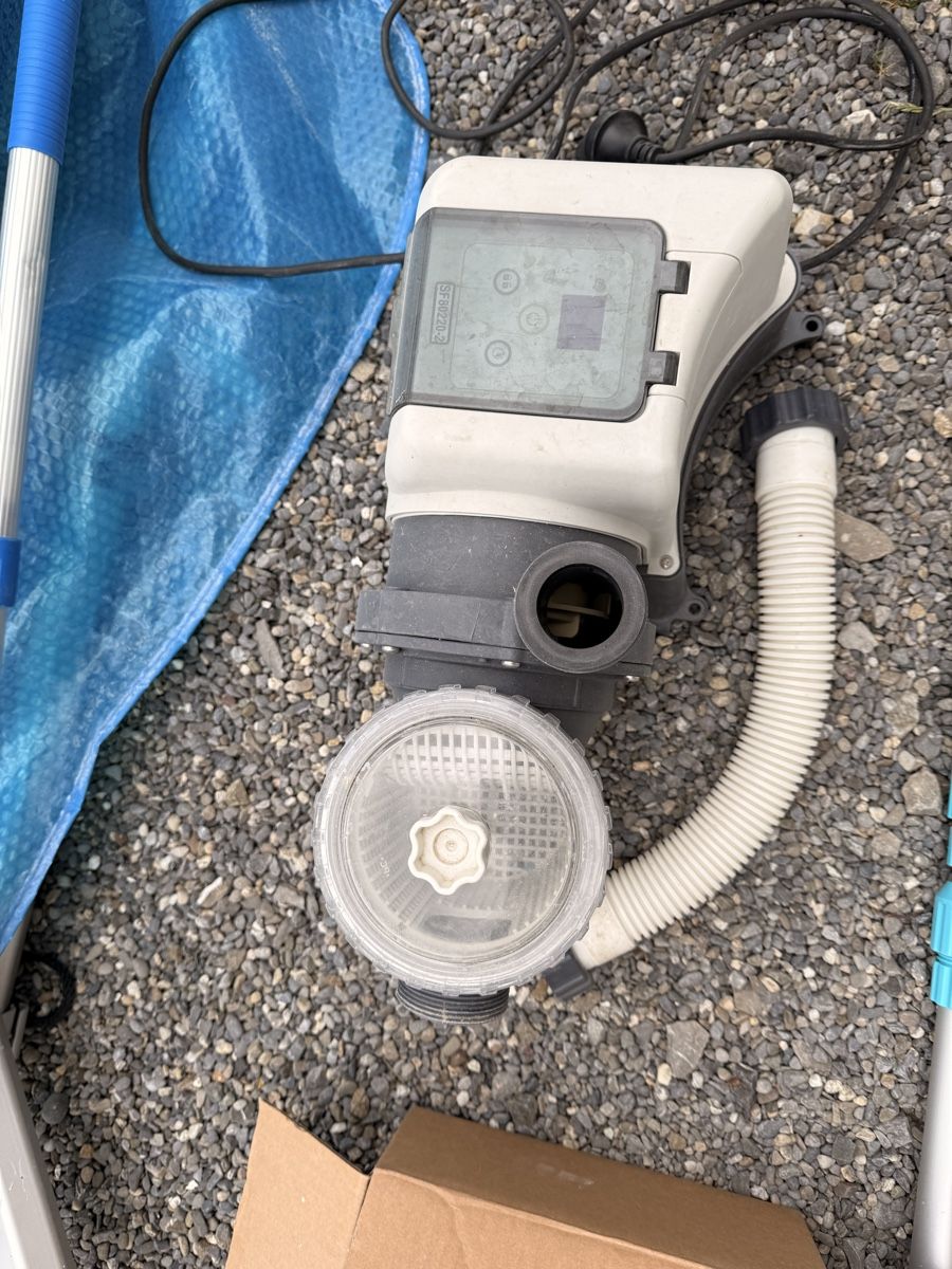Schwimmbad: Poolheizung Poolroboter Abdeckung Filterpumpe Poolsauger – Gebraucht aus Dürrenäsch von fairerhandel 3