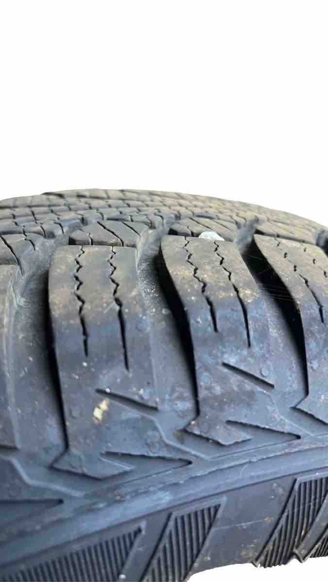 Pneumatici & Ruote complete: 4 roues hiver complètes Dacia Spring – Usato da Corserey venduto da Zreik82 1