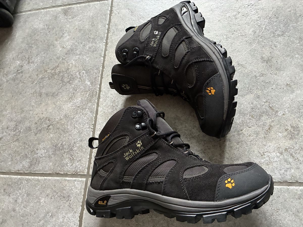 Jack Wolfskin Herrenschuhe: Wanderschuhe Jack Wolfskin Eur 41 neu – Neu (gemäss Beschreibung) aus Aarau Rohr von Sheeno