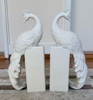 Dekorative Pfauen-Buchstützen weiss 2 Stk. guter Zustand