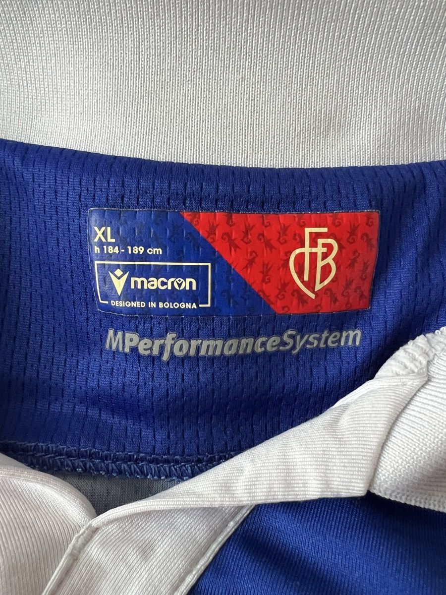 Canottiere & Pantaloni: FC Basel Trikot XL – Usato da Mümliswil venduto da Calciopat 2