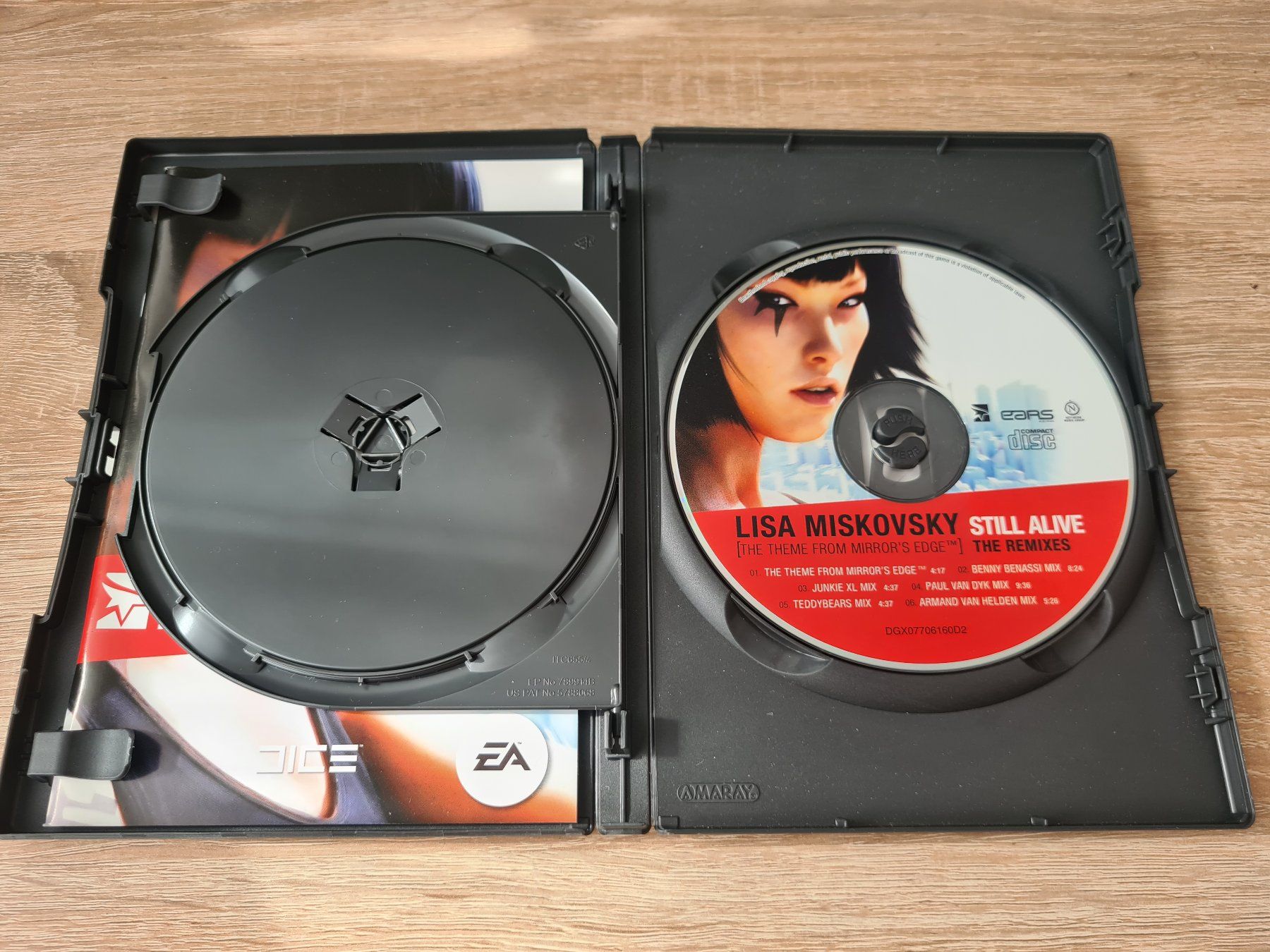 Giochi: Mirror's Edge (Multilanguage) + Soundtrack (2 CD) - PC – Usato da Carouge GE venduto da Franllo 3