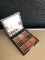 Palette ombres à paupière eyeshadows Huda Beauty Khaki Haze