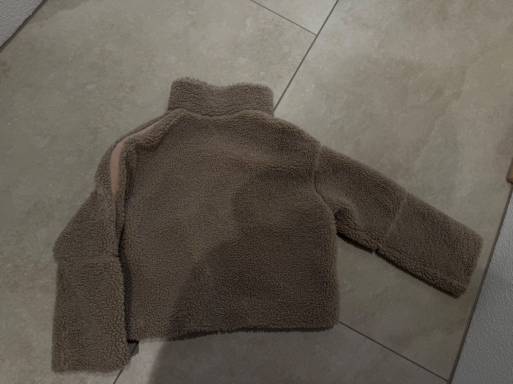 H&M Jacken & Mäntel: Mädchenjacke Gr. 134/140 – Gebraucht aus Segnas von dar_768w 2
