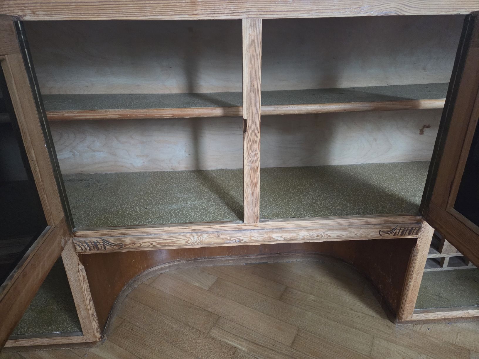 Cassettiere: Schönes Sidedeboard/Kommode aus Holz mit Schieferplatten – Usato da Luzern venduto da 18DolceVita92 3