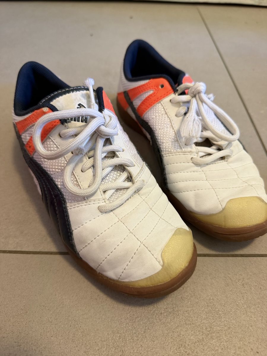 Puma Herrenschuhe: Hallenschuh Puma – Gebraucht aus Dornach von lavieenroses 1