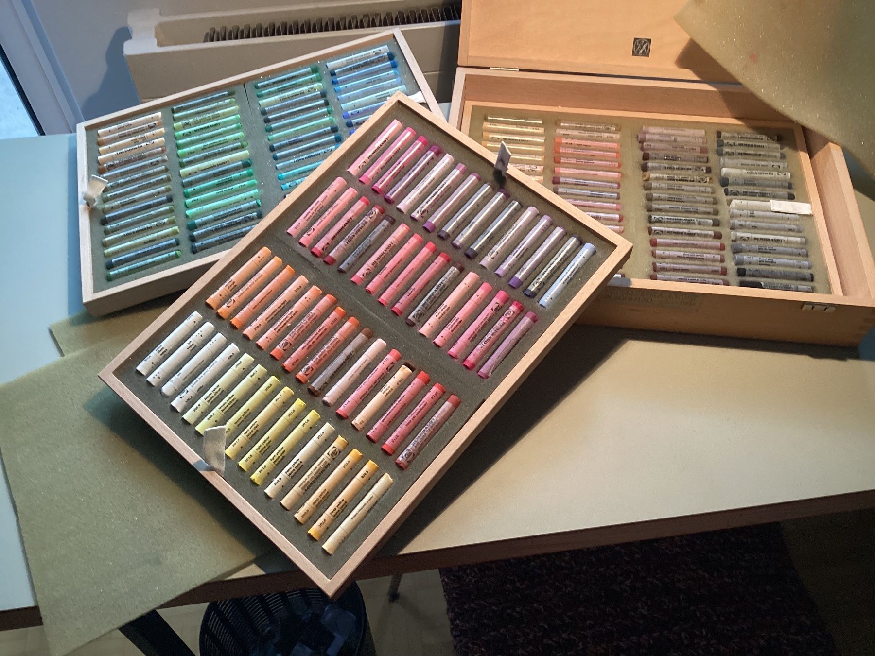Colori: Rembrandt soft pastels – Nuovo (secondo la descrizione) da Basel venduto da castipia 2