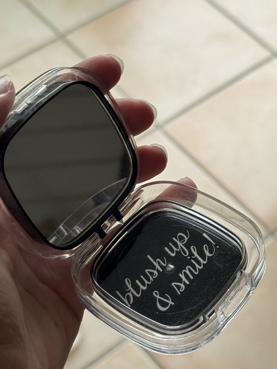 Make-up: blush wake up spring Essence teinte 01 hello sunshine  – Usato da Lonay venduto da nei_79jc 3