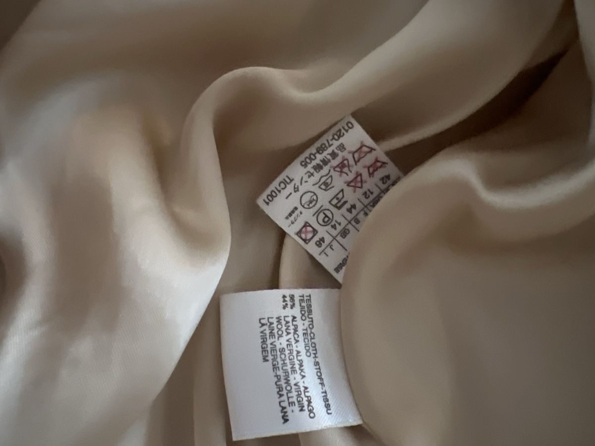 Max Mara Cappotti: Max  Mara, wunderschöner Mantel, Alpaca, beige, Gr. 42 – Usato da Bülach venduto da CDROZ 4