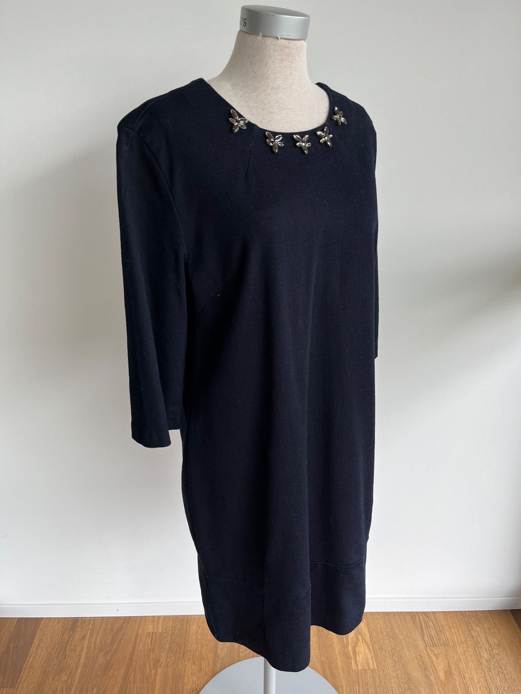 Zara Kleider: Kleid ZARA Basic bestickt Gr. L (ca. Gr. 38) - NP: 60.- – Neu (gemäss Beschreibung) aus Zollikofen von spunk65 1
