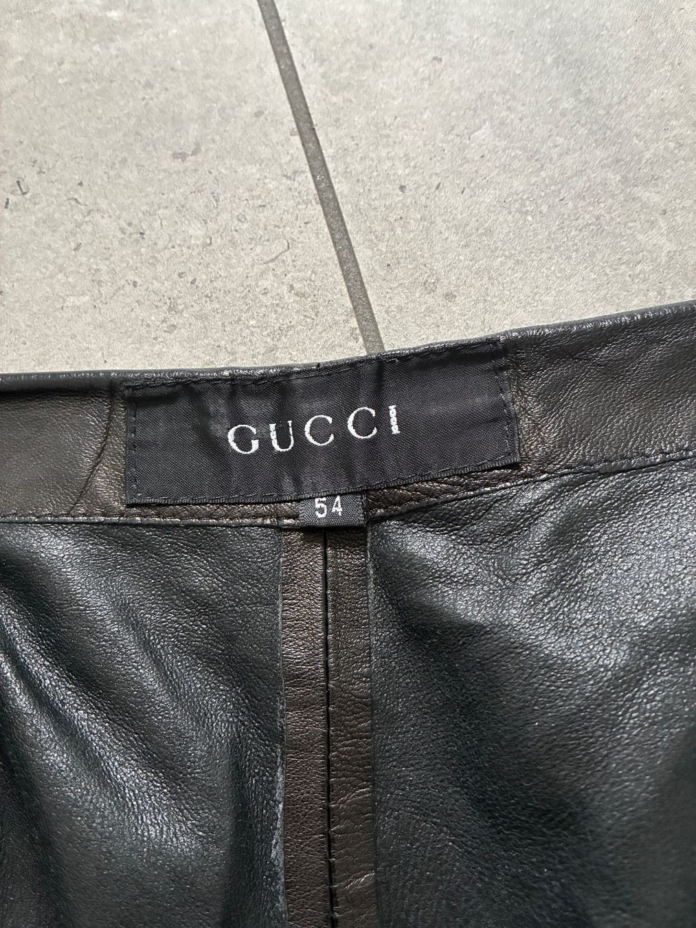 Gucci Pantalons: Gucci Lederhose, schwarz, Grösse 54 – D'occasion à Carona par LaDark11 5