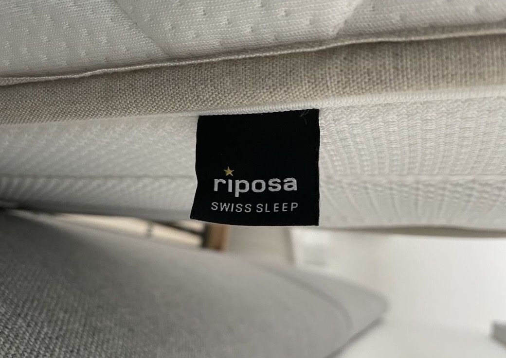 Matratzen: 2 stk.Riposa Matratze Goldspring x – Gebraucht aus Sevelen von Stopglobal. 2
