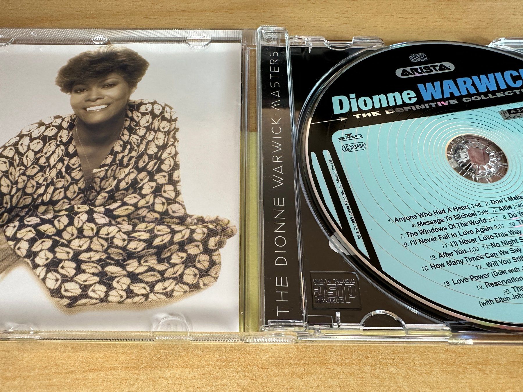CD: Dionne Warwick – The Definitive Collection – Usato da Rikon im Tösstal venduto da Alpenmutz 2