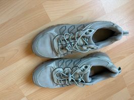Chaussures de randonnée, marque Landrover, pointure 39
