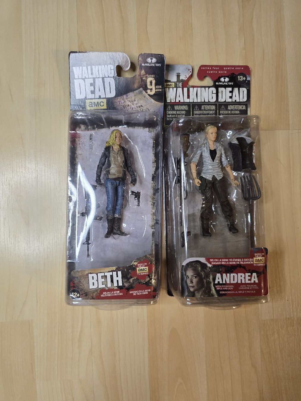 Figurines: Walking death Beth & Andrea Action Figuren – Neuf avec emballage d'origine à Büsserach par sobis.trade