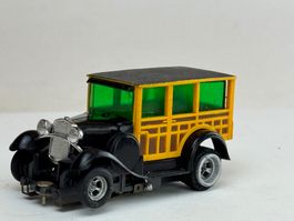 GB4-  Faller AMS Ford Costum Car