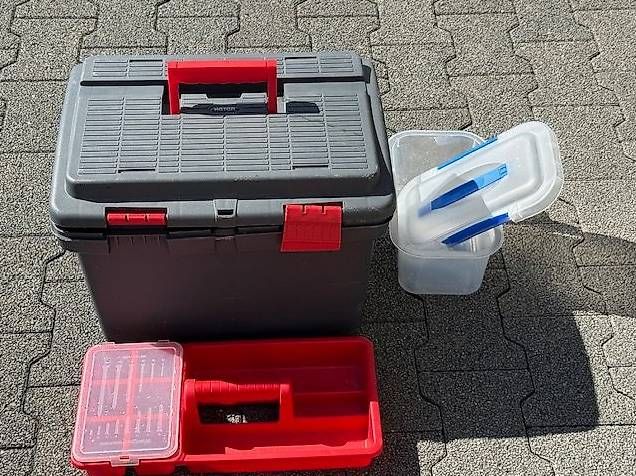 Alle Werkzeuge: Keter Werkzeugkoffer Set - Top Zustand  – Gebraucht aus Waltenschwil von gaby70