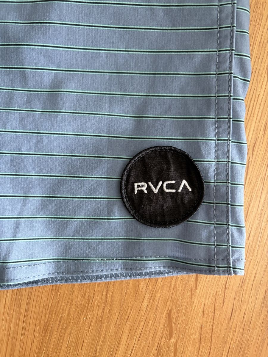 RVCA Hosen: RVCA Badehose Herren (32) – Gebraucht aus Zürich von schweiz.air 1