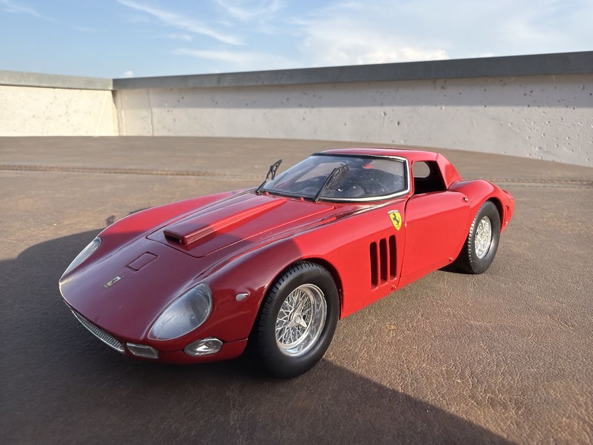 Jouef Modellini d'auto: Ferrari 250 GTO 64 - 1/18 - Jouef Evolution – Usato da Wolfwil venduto da Rolex1