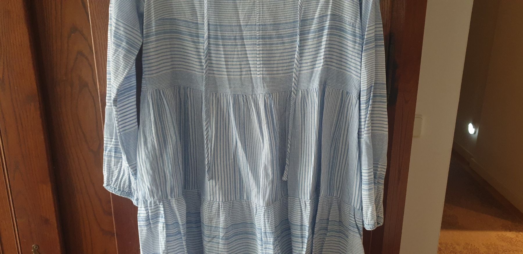 Kleider: Sommerkleid  – Gebraucht aus Clarens von fur_bxq2 2