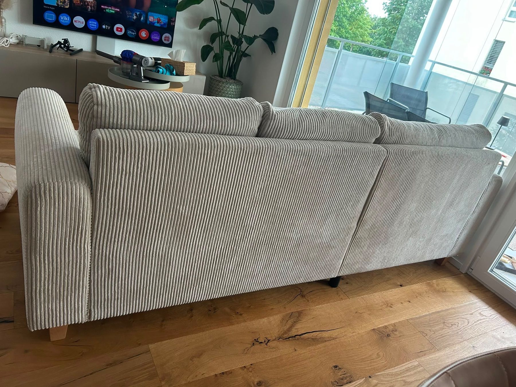 Divani: Sofa hellbeige Cordsamt gebraucht – Usato da Oensingen venduto da azndr3am3r 2