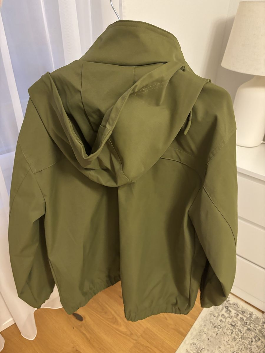 DKNY Jacken: DKNY Jacket NP: 245.- – Neu (gemäss Beschreibung) aus Horgen von len_qjz9 2