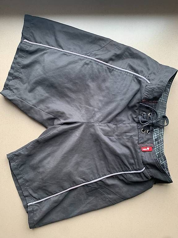 Protezioni & Imbottiture: Protektor Shorts Soft Protection RED by Burton – Usato da Seewen Sz venduto da car_95zr 3
