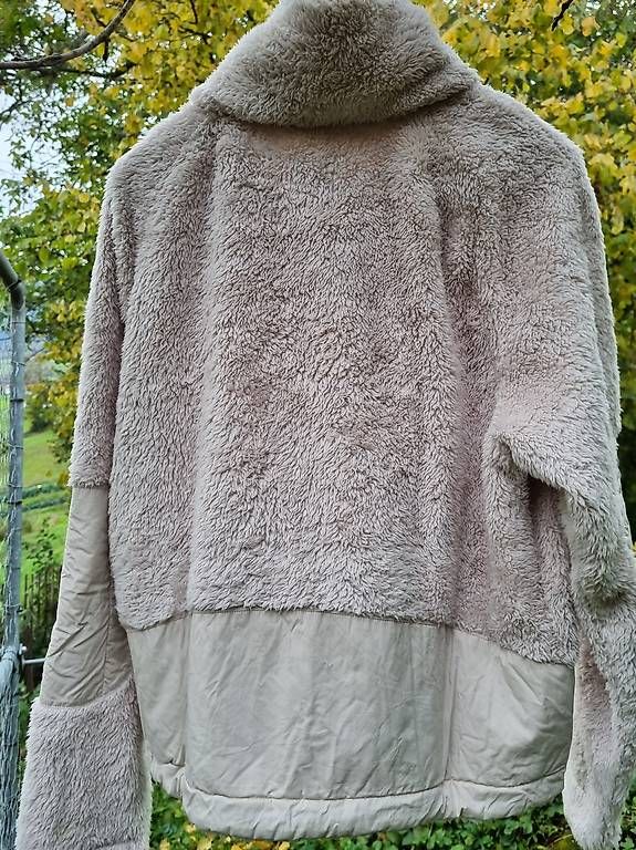 Nile Pulls & Sweat-shirts: Nile Kuschelpulli Gr S – Neuf avec emballage d'origine à Wattenwil par flohdog 1