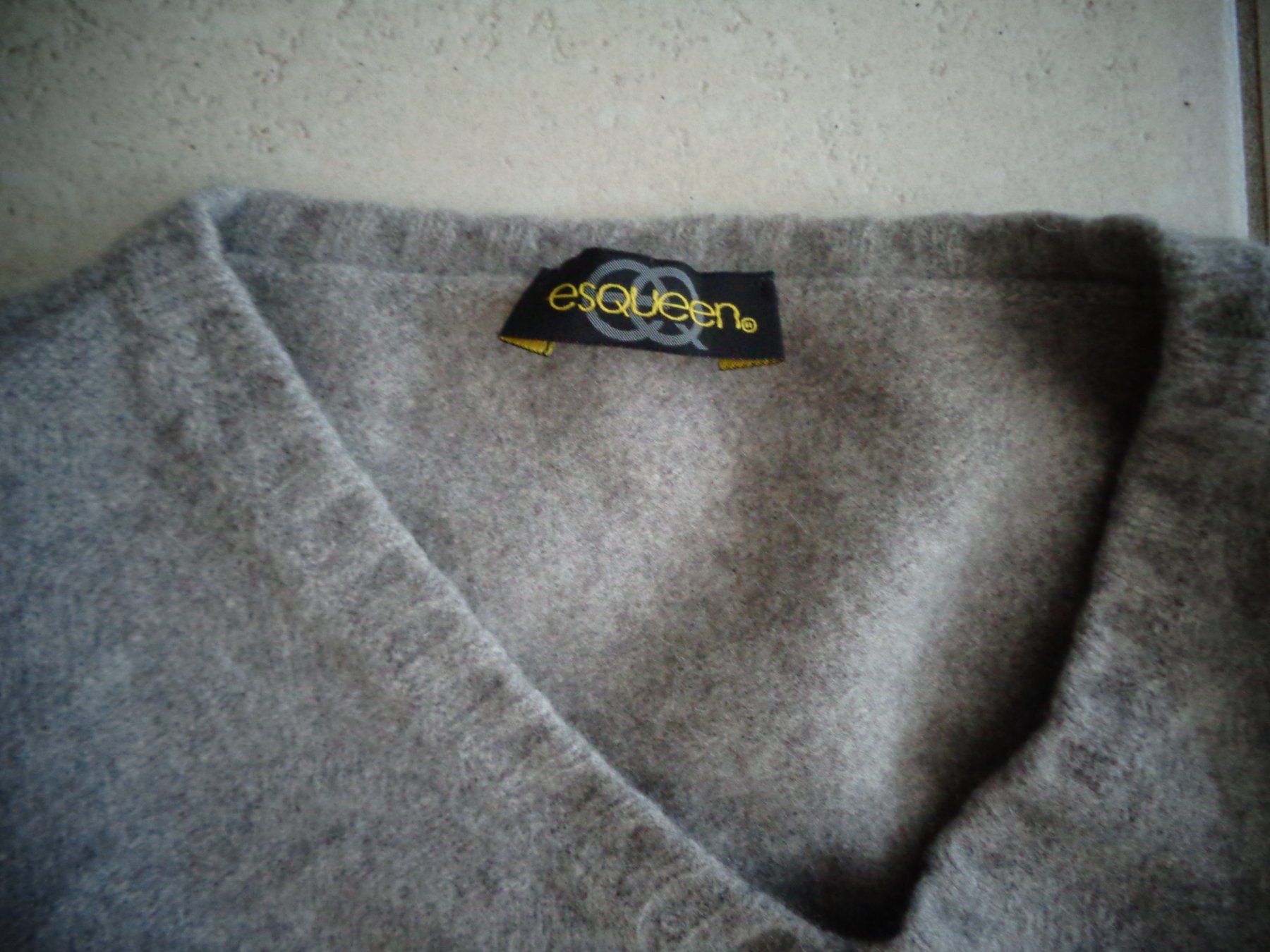 Pullover & Sweatshirts: ESQUEEN PULLOVER GR.XS – Gebraucht aus Rotkreuz von Samballi 2
