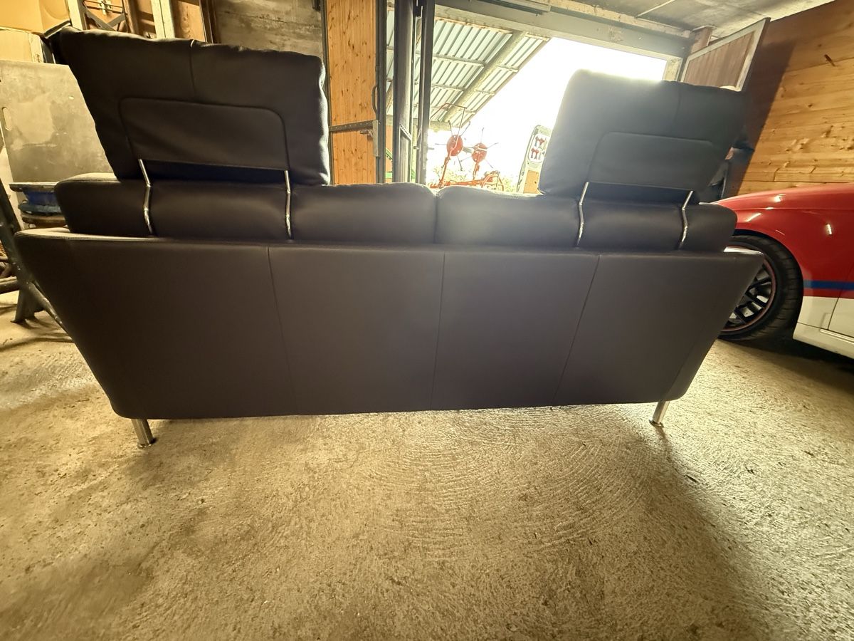 Intertime Sofas: Leder Sofa braun – D'occasion à Pfäffikon SZ par Allrounde8 1