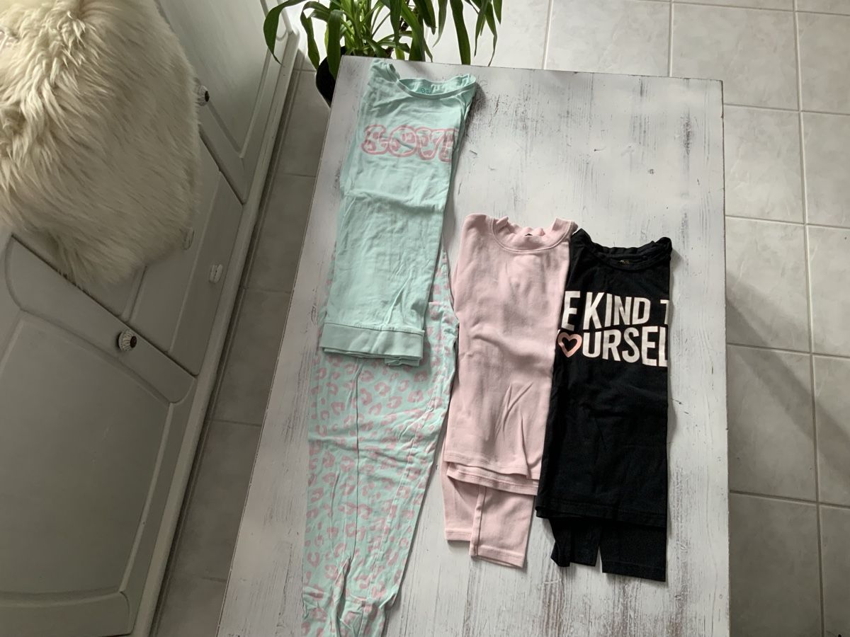 H&M Lotti & Set di vestiti: Mädchen Kleiderpaket, Grösse 164,170,S – Usato da Neuendorf venduto da Angeli3 4