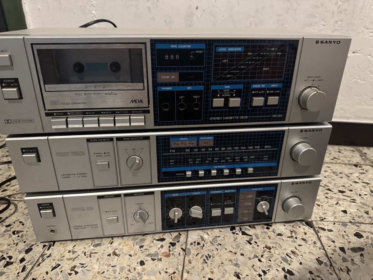 Sanyo Aufnahmegeräte: Ensemble Sanyo SD 220 + JT 330 + JA 500 – Gebraucht aus Brügg BE von haj_9zhk
