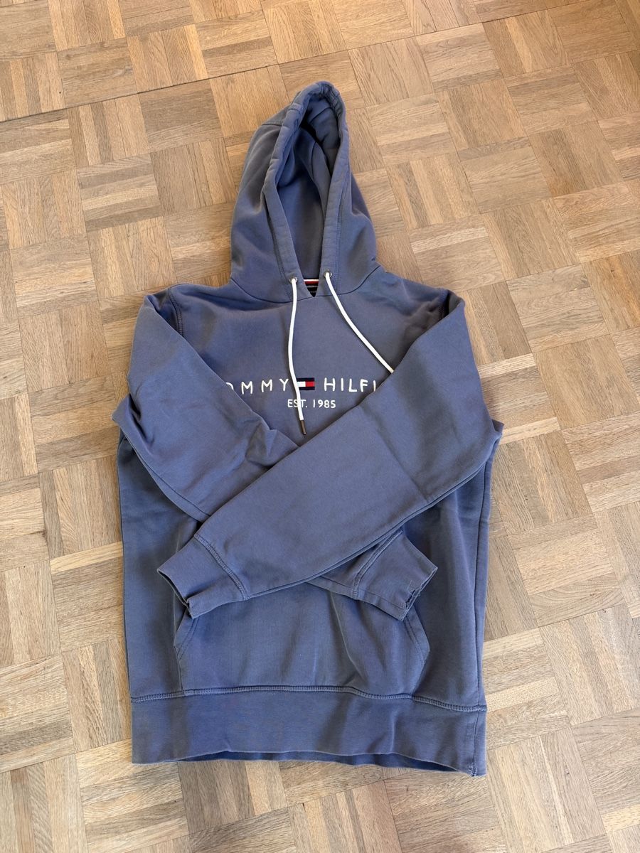 Tommy Hilfiger Maglioni & Felpe: Tommy Hilfiger Pullover Blau Grösse M – Usato da Luzern venduto da konsi6006 1