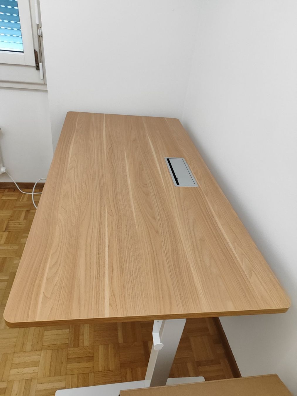 Scrivanie: Höhenverstellbarer Schreibtisch – Usato da Visp venduto da mic_j8yl 2