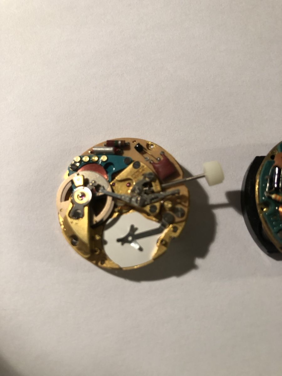 Orologi: MOUVEMENTS ELECTRO-MECANIQUE – Usato da Cernier venduto da Classic_Time 1