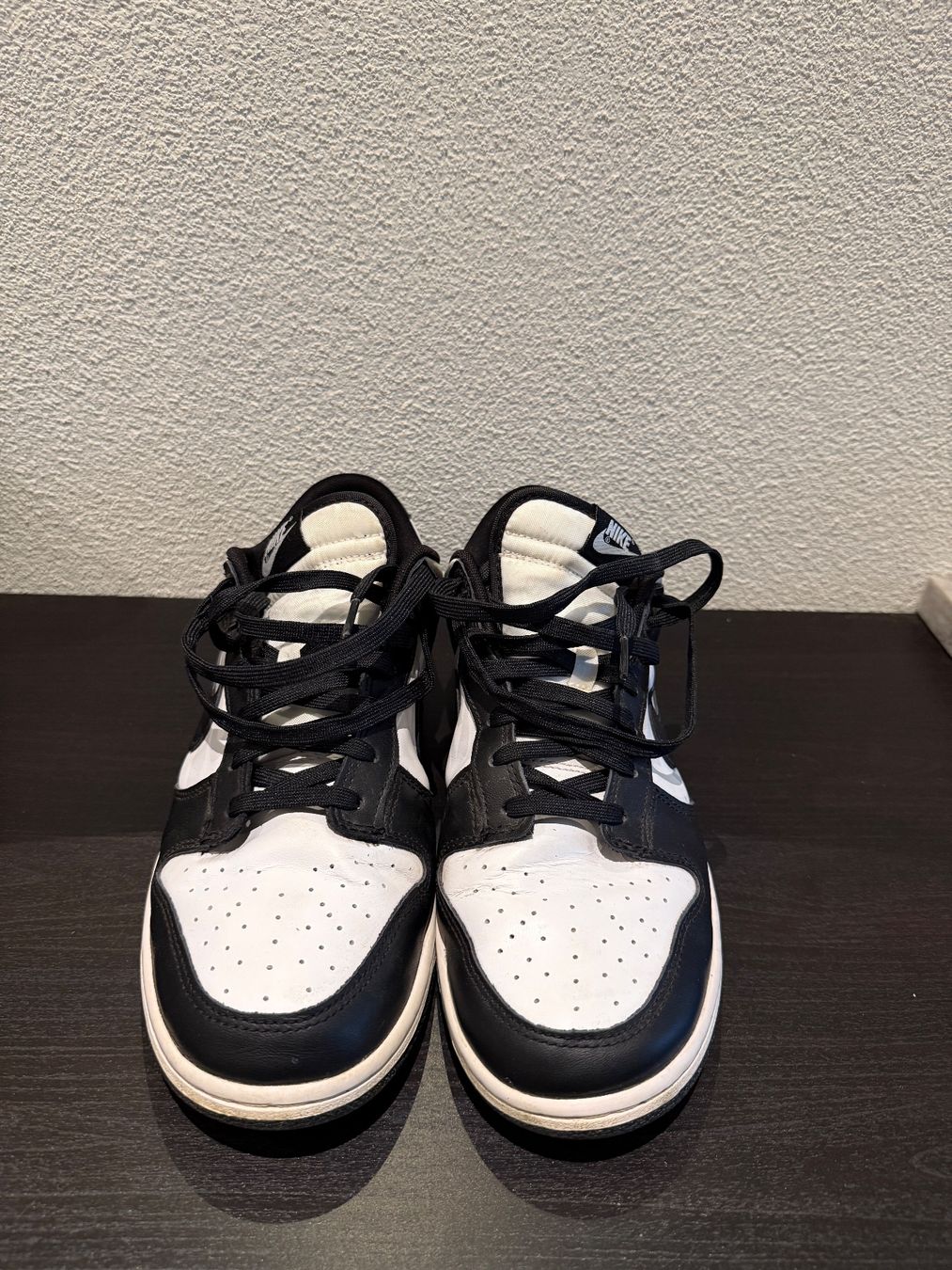 Scarpe da uomo: Nike Dunk Low Panda, Top Zustand, Grösse 44,5 – Usato da Emmenbrücke venduto da ReFine 1