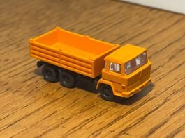 M1024: Kipplastwagen (Spur N)