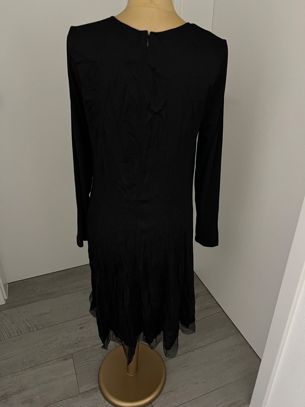 Nile Vestiti: NILE - Robe noire soie et tulle - L – Usato da Mézières FR venduto da Daisy16 2