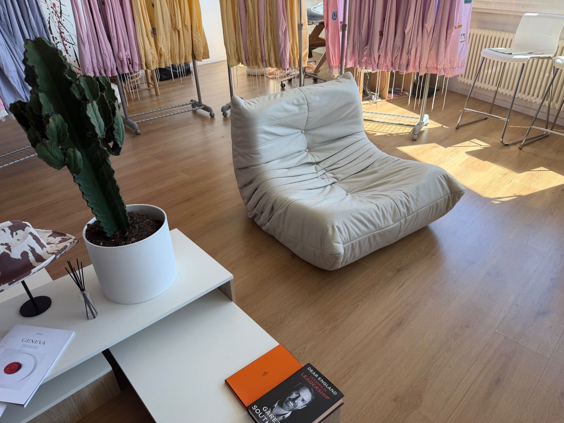 Divani: Unique Art Deco Couch – Usato da Lausanne venduto da yan_6bmg