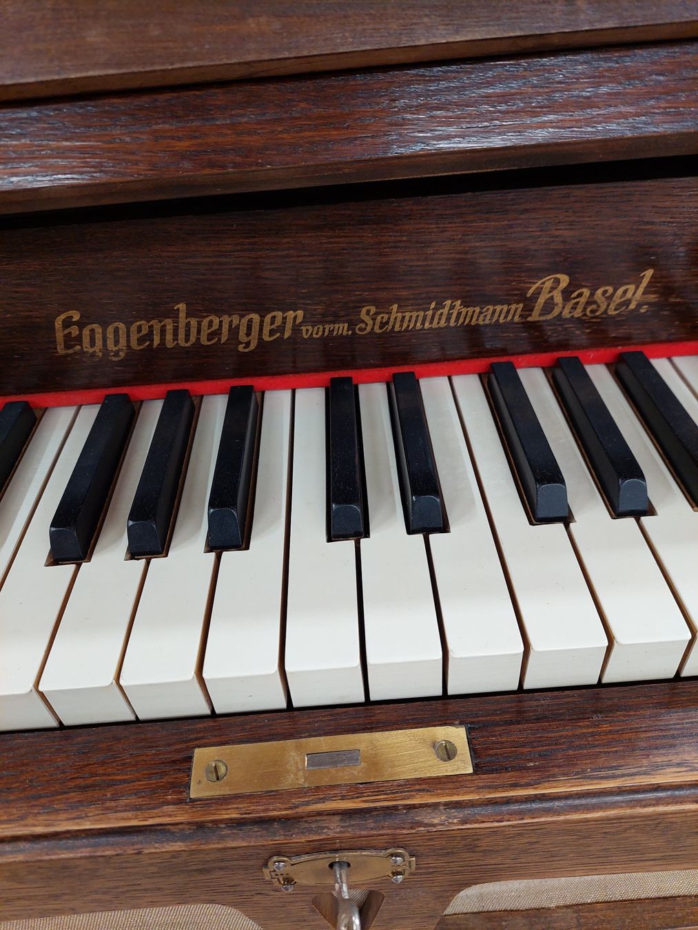 Strumenti musicali: Seltenes transportables Schul-Harmonium – Usato da Davos-Platz venduto da musikhauskollegger 2